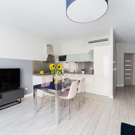 Апартаменти Nice Apart-City Center Krawiecka Вроцлав Екстер'єр фото